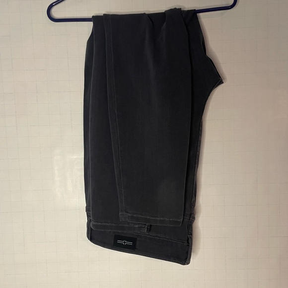 NEVER WORN: Liverpool dark denim size 18 skinny jeans - Picture 1 of 2